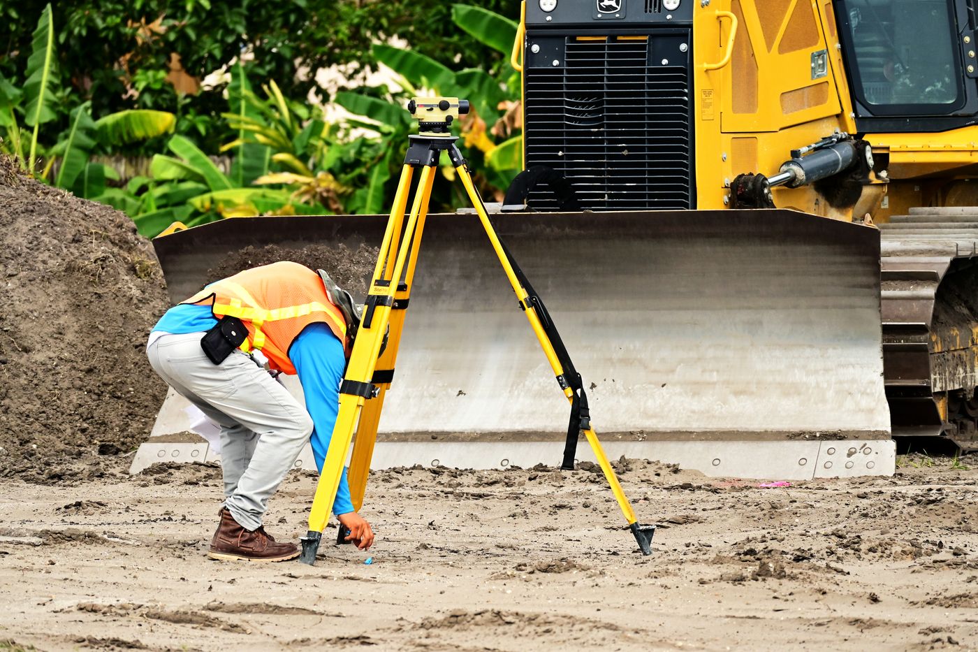 NOVA R8 GNSS Alıcısı haritacılık cihazı ürün görseli